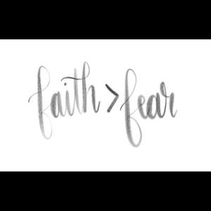 Meet your Posher, Chloe